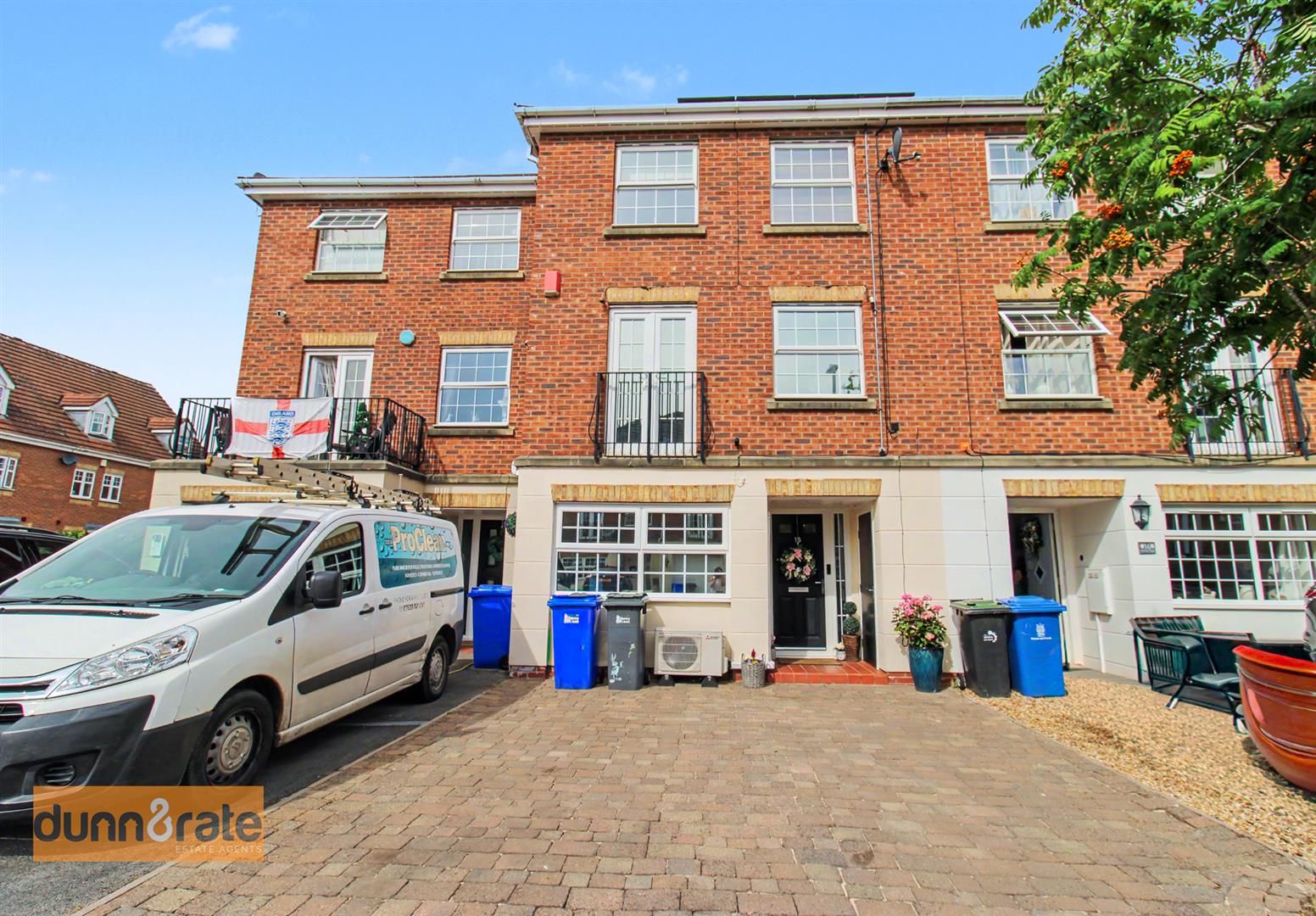 Royal Way, Baddeley Green, Stoke-On-Trent